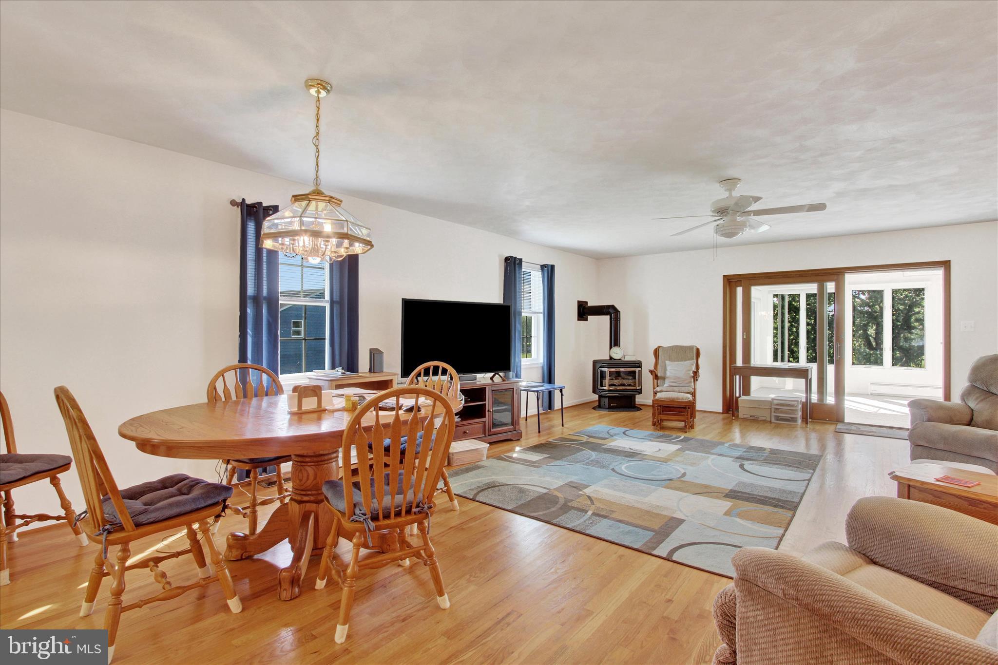 LAKE HERITAGE - Residential