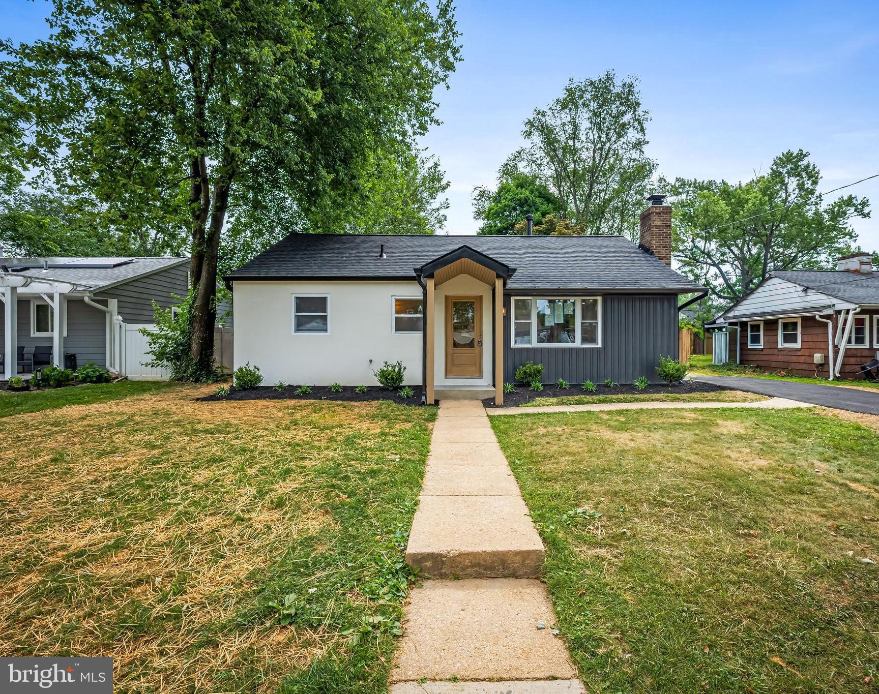 Photo 1 of 28 — 1918 GAINSBORO ROAD, ROCKVILLE, MD 20851