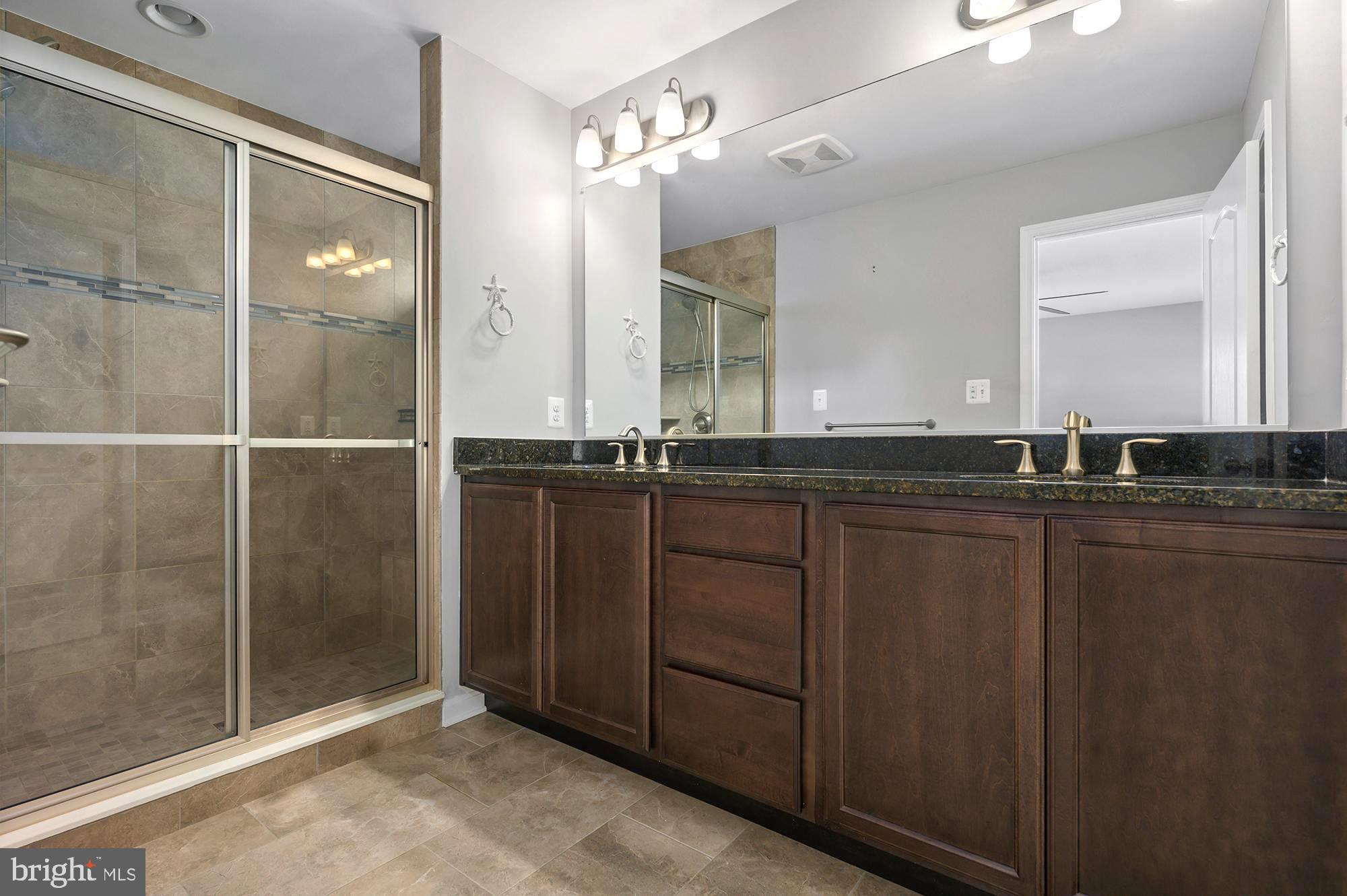 GABLERS SHORE - Residential