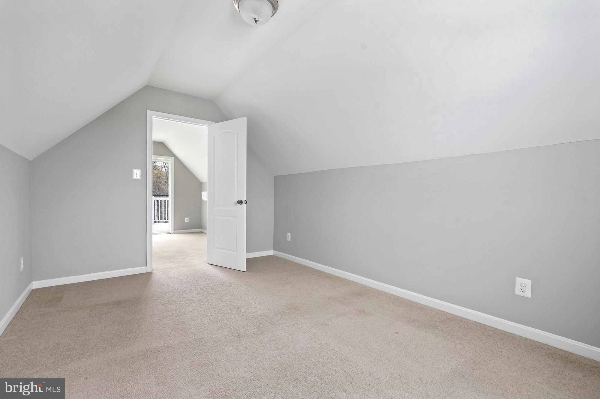 GABLERS SHORE - Residential