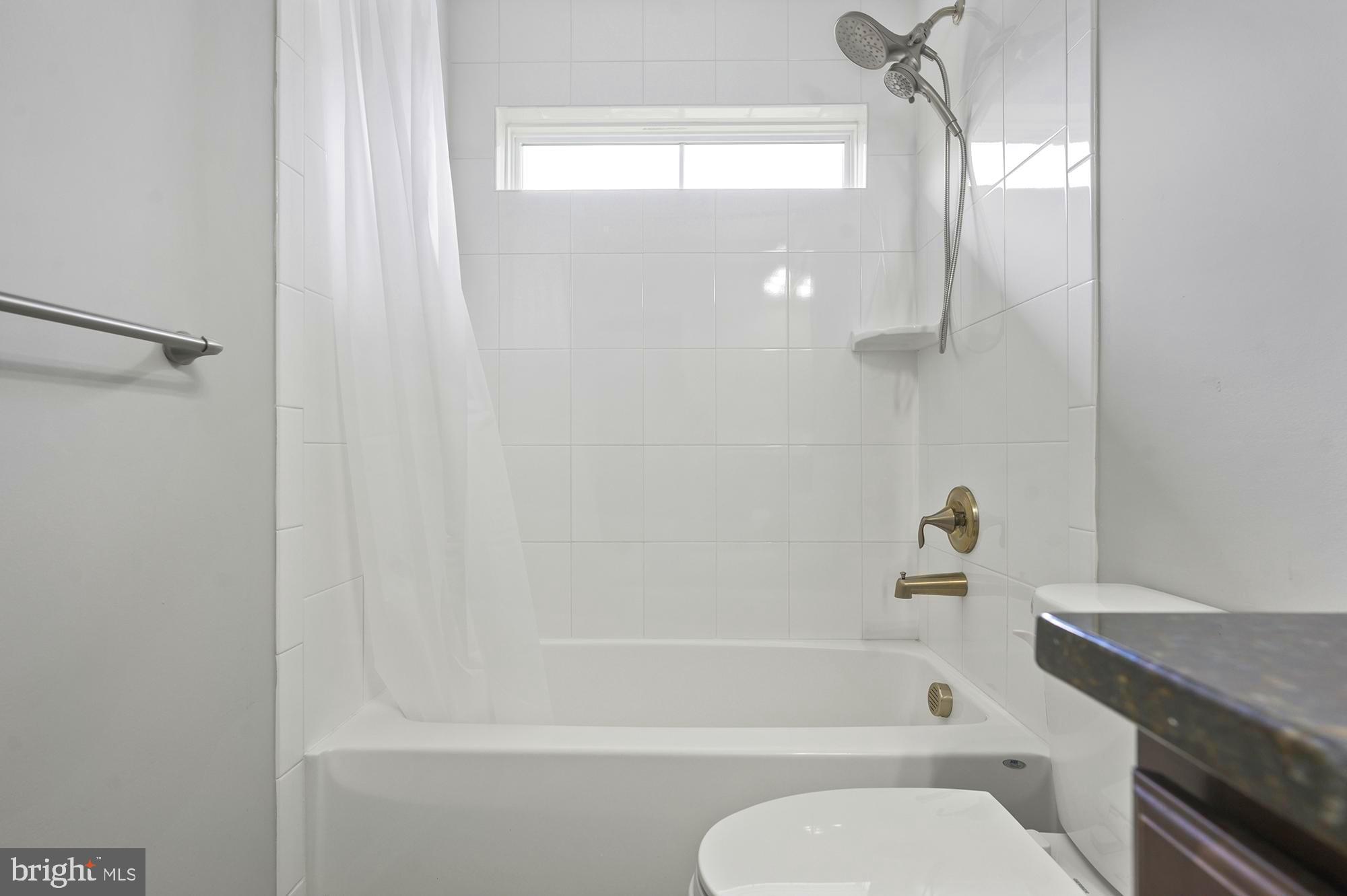 GABLERS SHORE - Residential