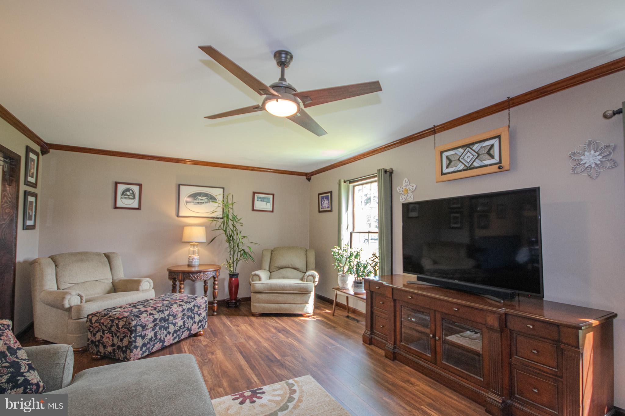 WILLOW CREEK - Residential