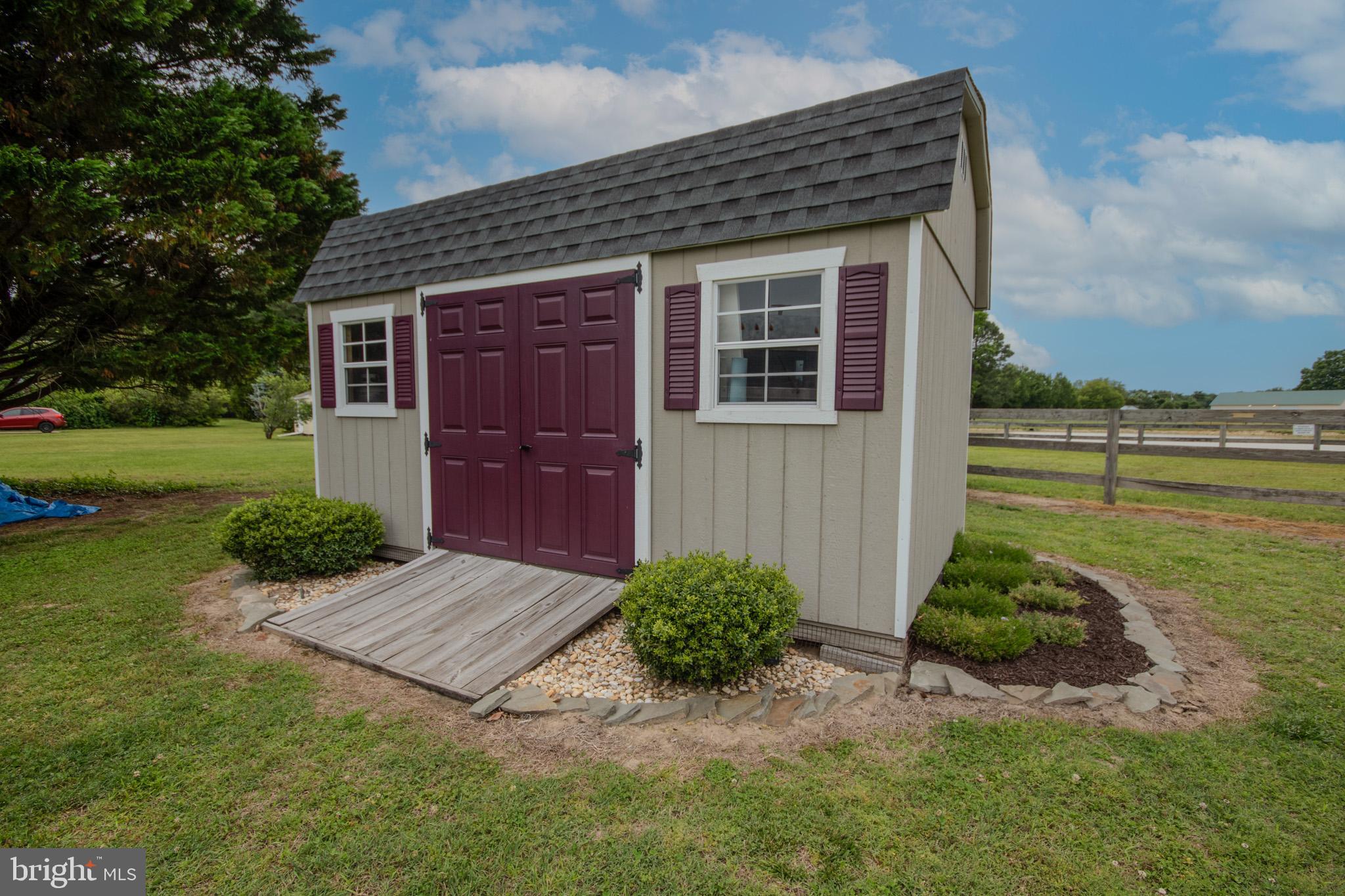 WILLOW CREEK - Residential