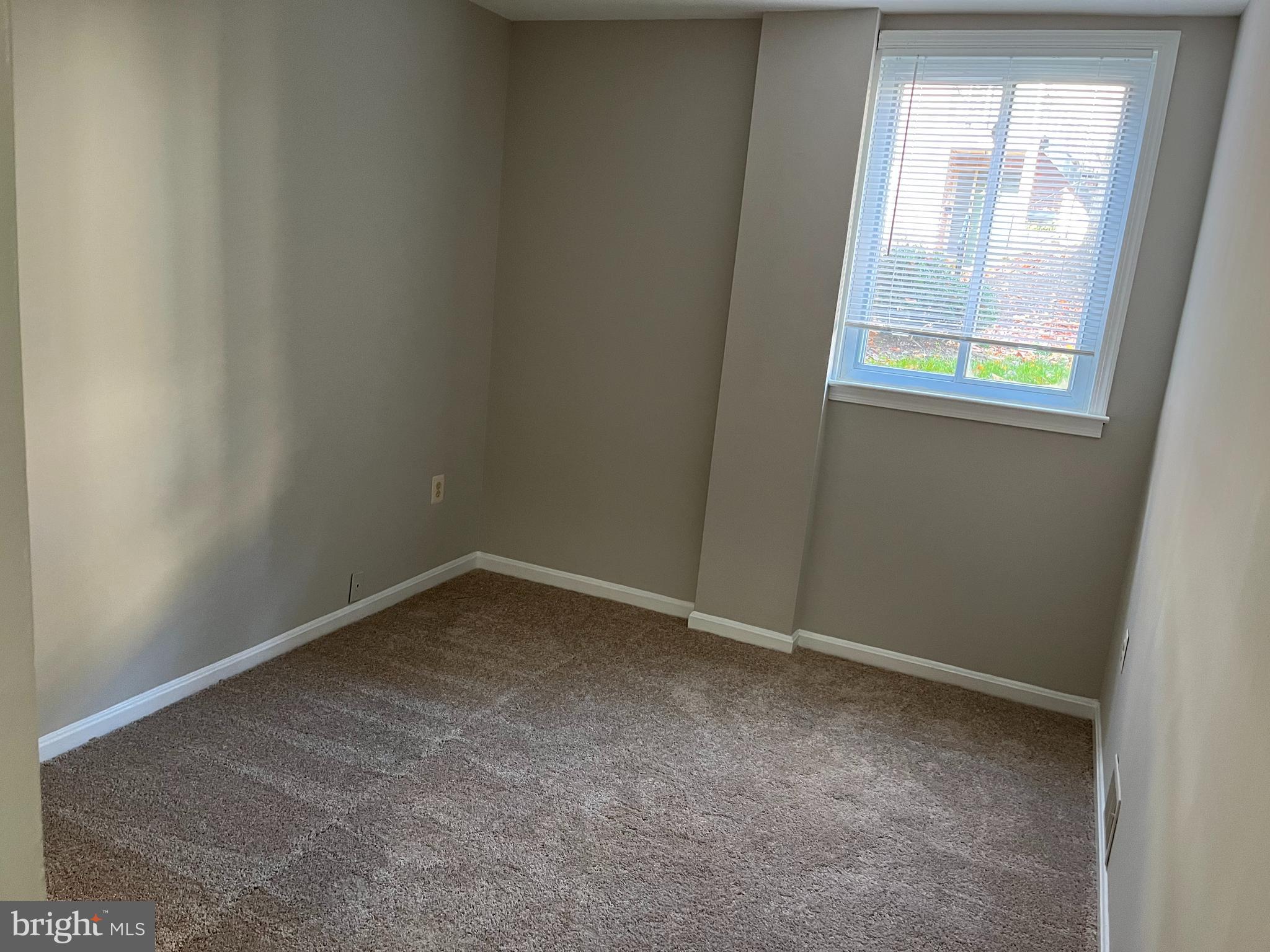 TERRACE TOWNHOUSES OF ANNANDALE - Residential Lease