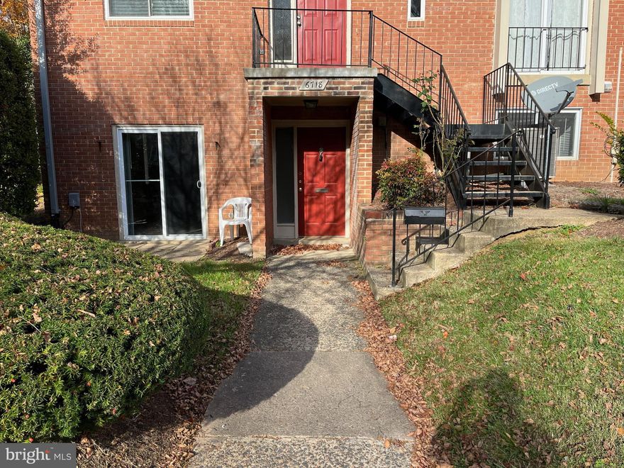 Come tour this beautifully updated, light-filled condo, in the perfect location in Annadale. The interior features include a well-appointed kitchen, family room, and 3 bedrooms and 2 bathrooms. Terrace Townhouse residents enjoy a beautiful pool, clubhouse, playground, and plenty of parking! Fantastic local shopping and dining options, and inside the beltway–close to everything!