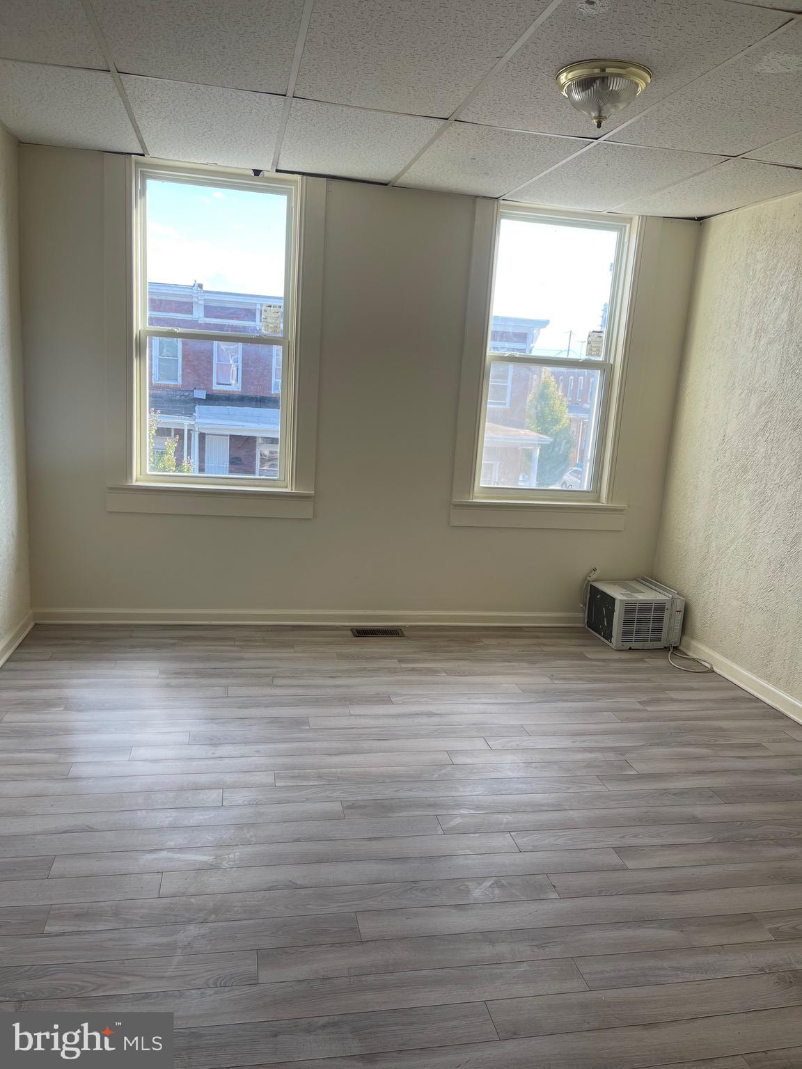 MADISON EASTEND - Residential