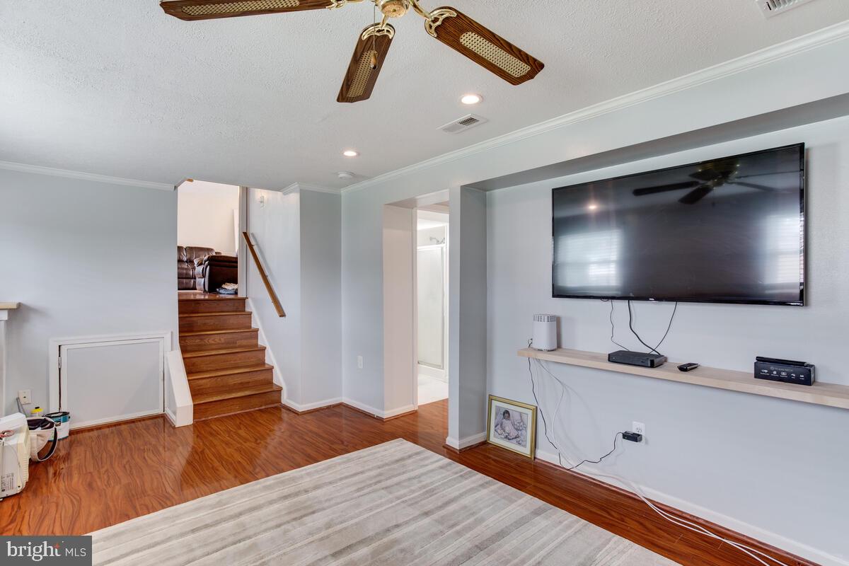 HUNT CLUB ESTATES - Residential Lease