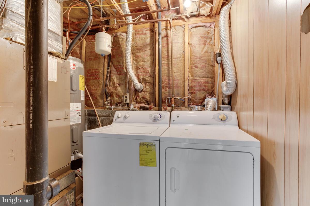 HUNT CLUB ESTATES - Residential Lease