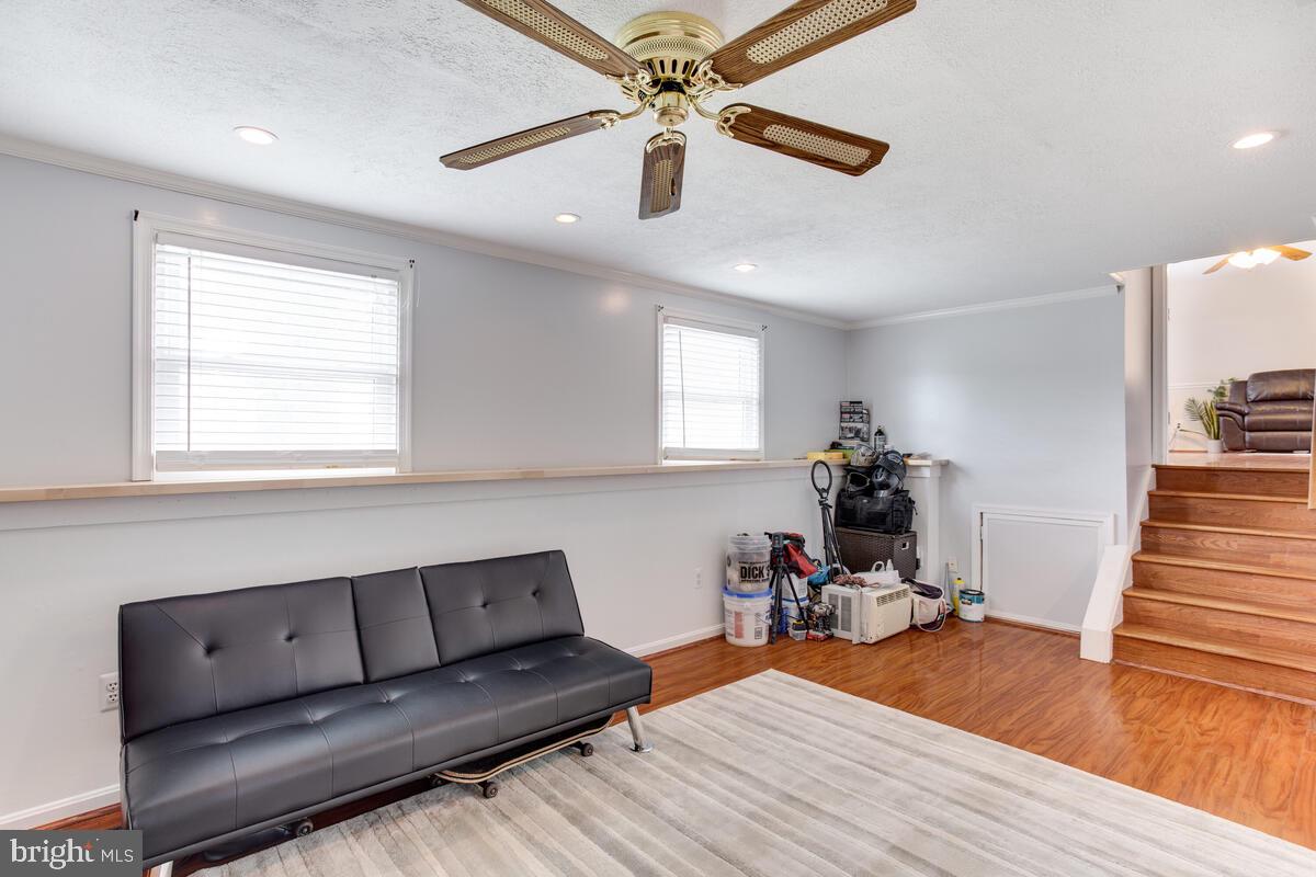 HUNT CLUB ESTATES - Residential Lease