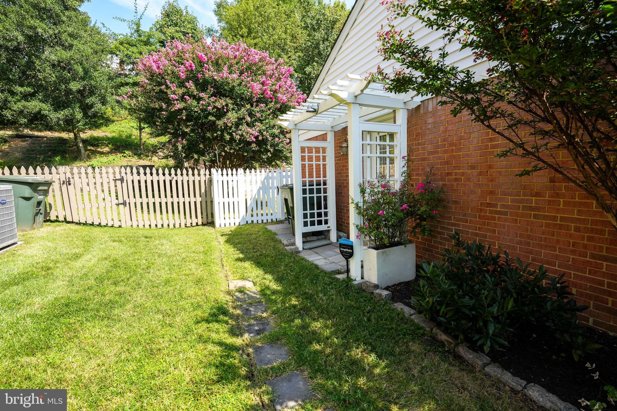SEMINARY RIDGE - Residential