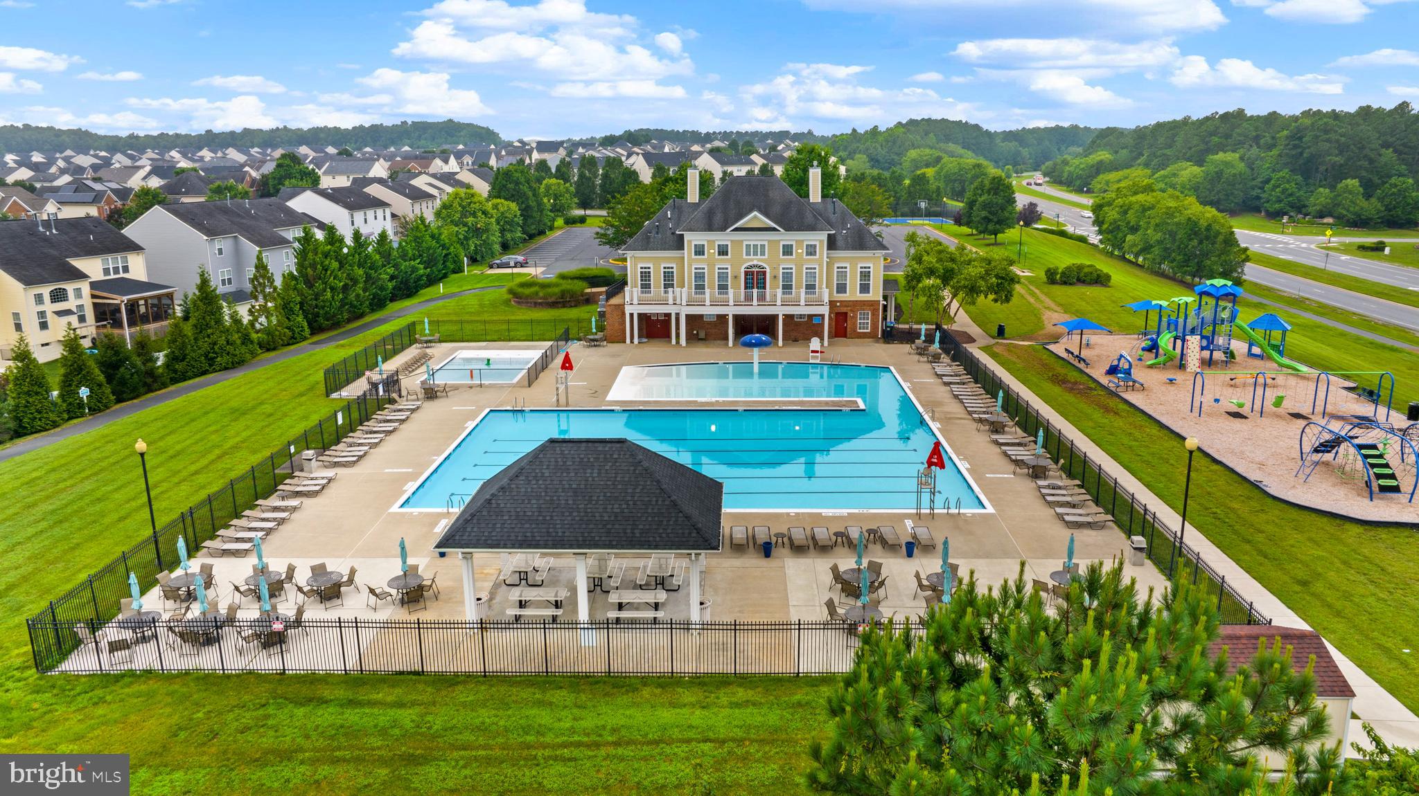 THE FALLS AT LEE'S PARKE - Residential