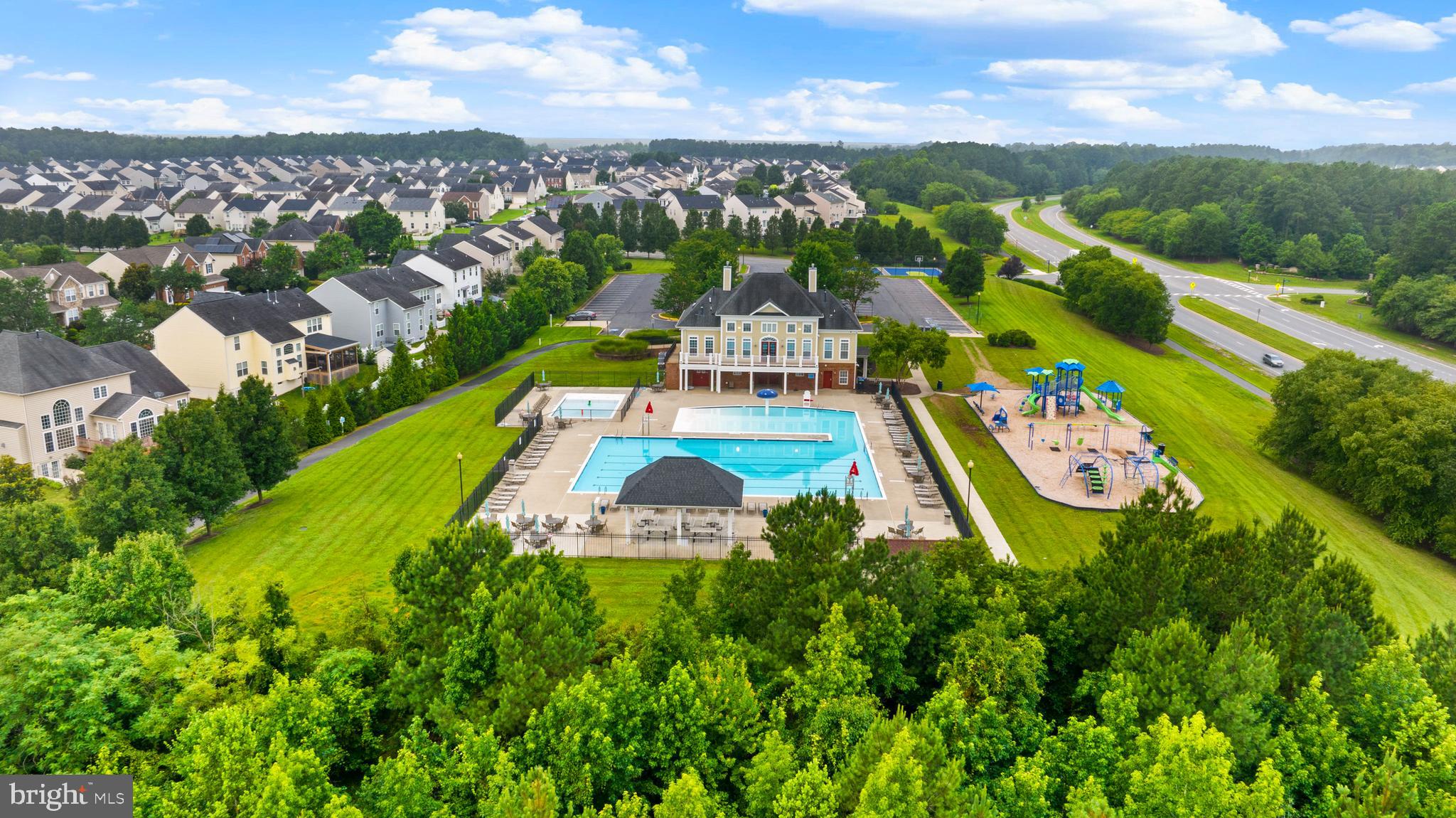 THE FALLS AT LEE'S PARKE - Residential