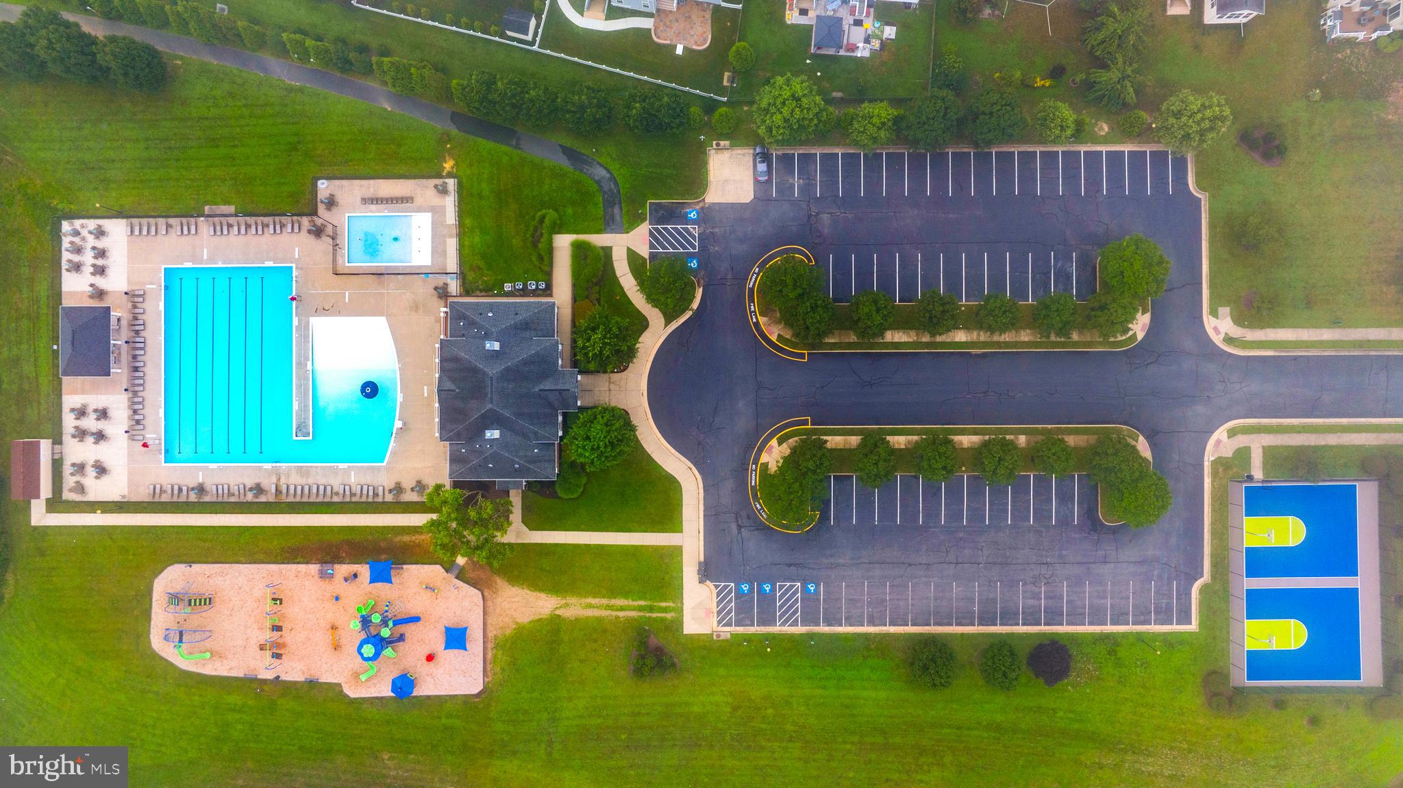 THE FALLS AT LEE'S PARKE - Residential