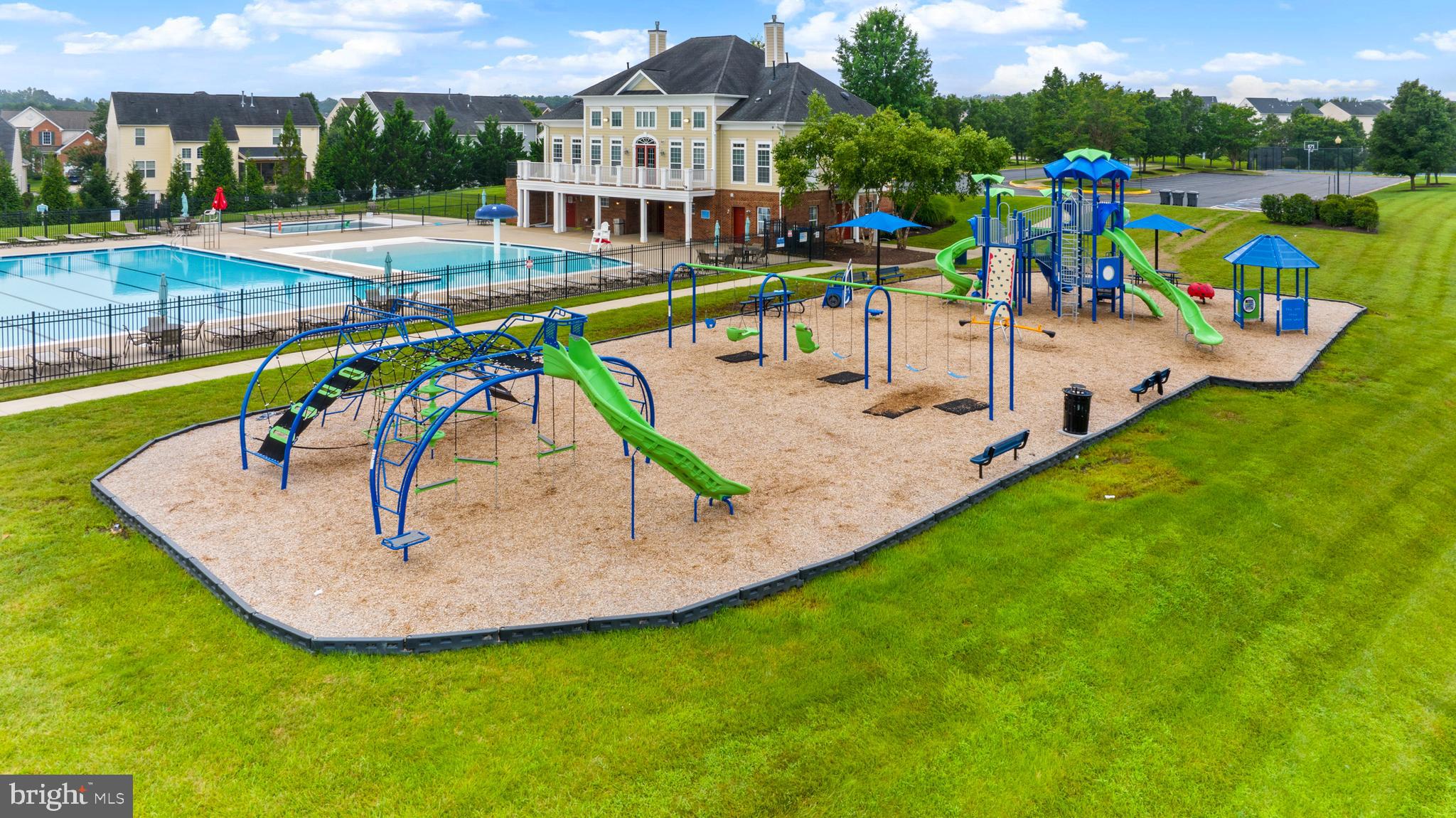 THE FALLS AT LEE'S PARKE - Residential