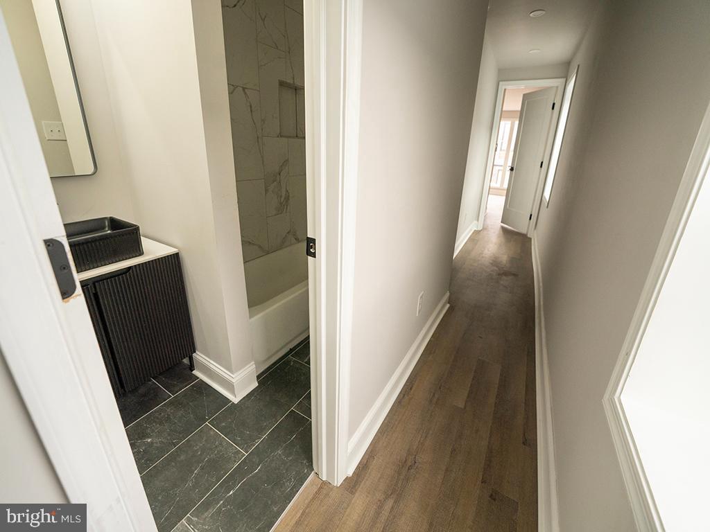 OLDE KENSINGTON - Residential