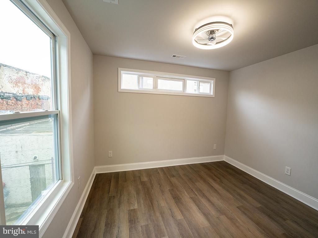 OLDE KENSINGTON - Residential