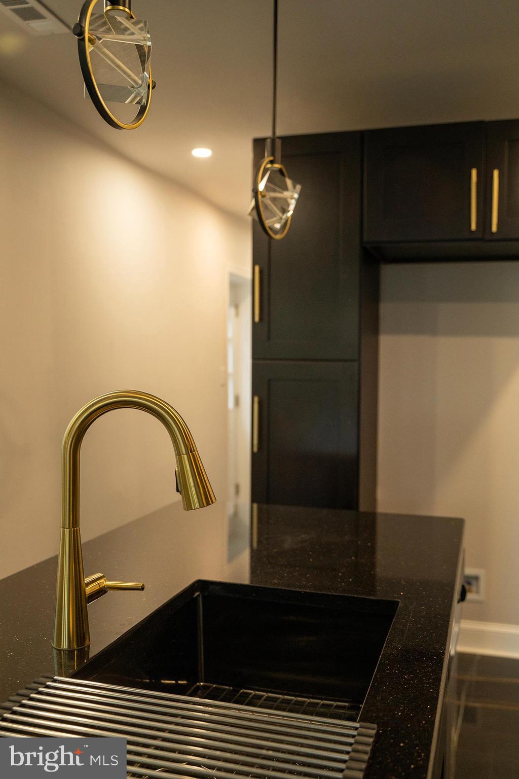 OLDE KENSINGTON - Residential