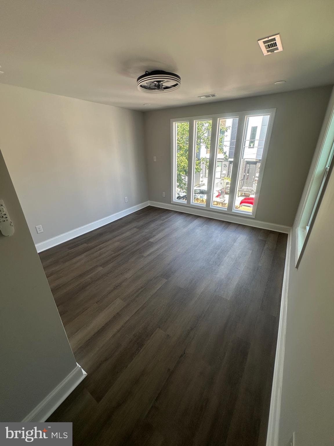 OLDE KENSINGTON - Residential