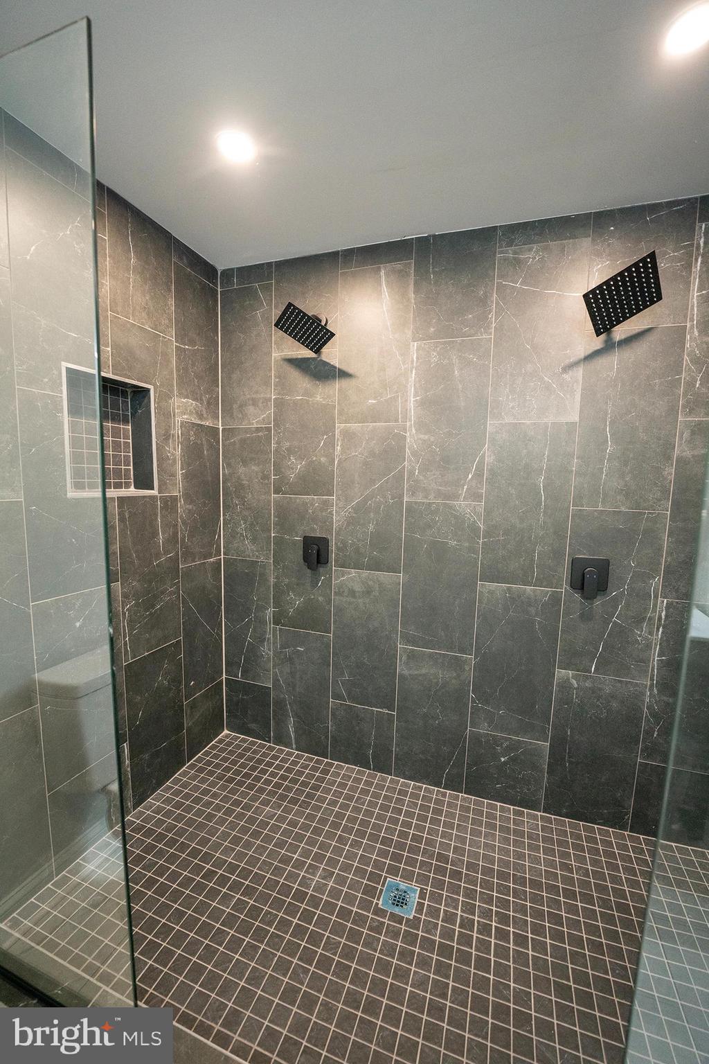 OLDE KENSINGTON - Residential