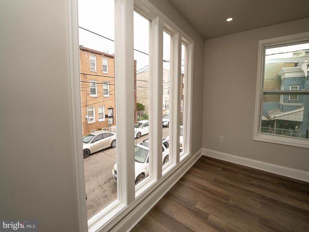 OLDE KENSINGTON - Residential