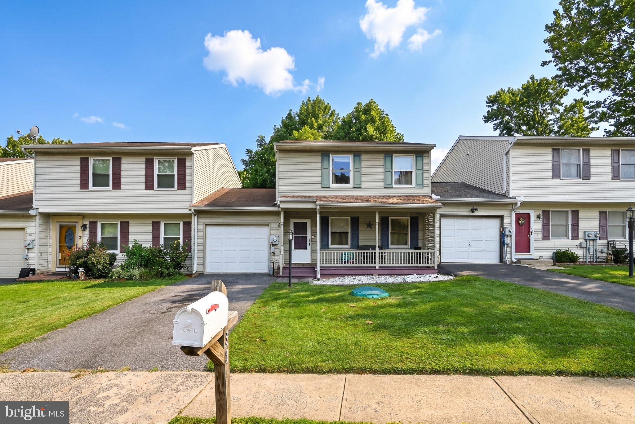 33 SUNRISE TERRACE
