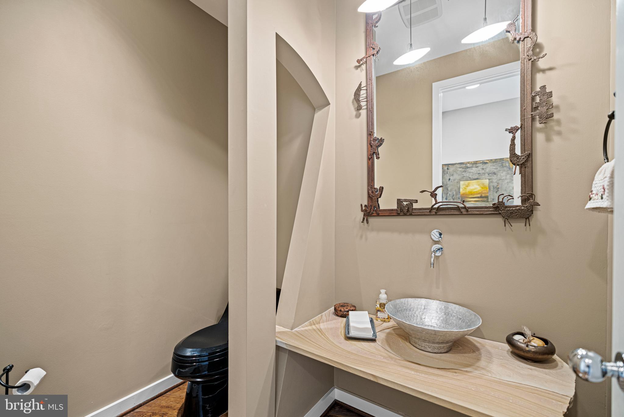 KENTSDALE ESTATES - Residential