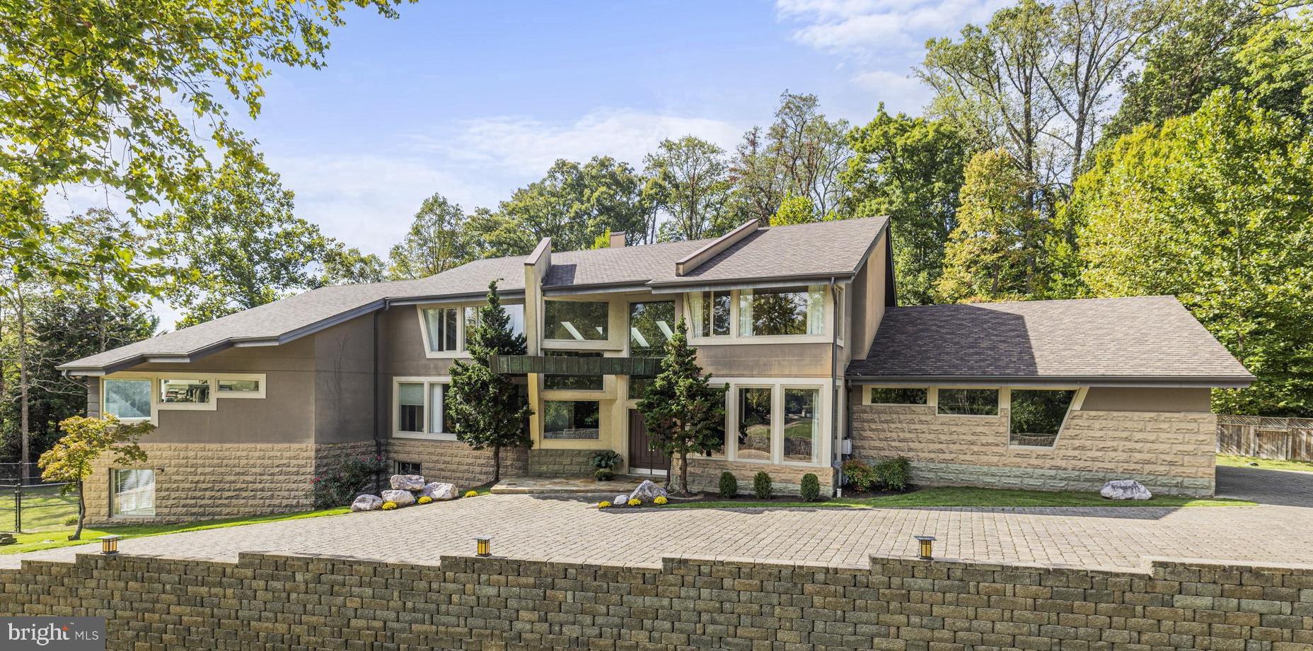 KENTSDALE ESTATES - Residential