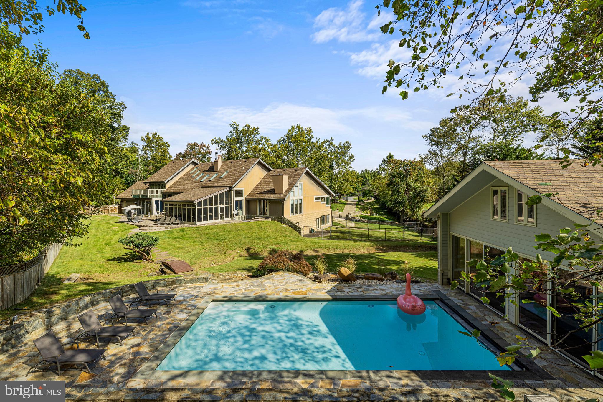 KENTSDALE ESTATES - Residential