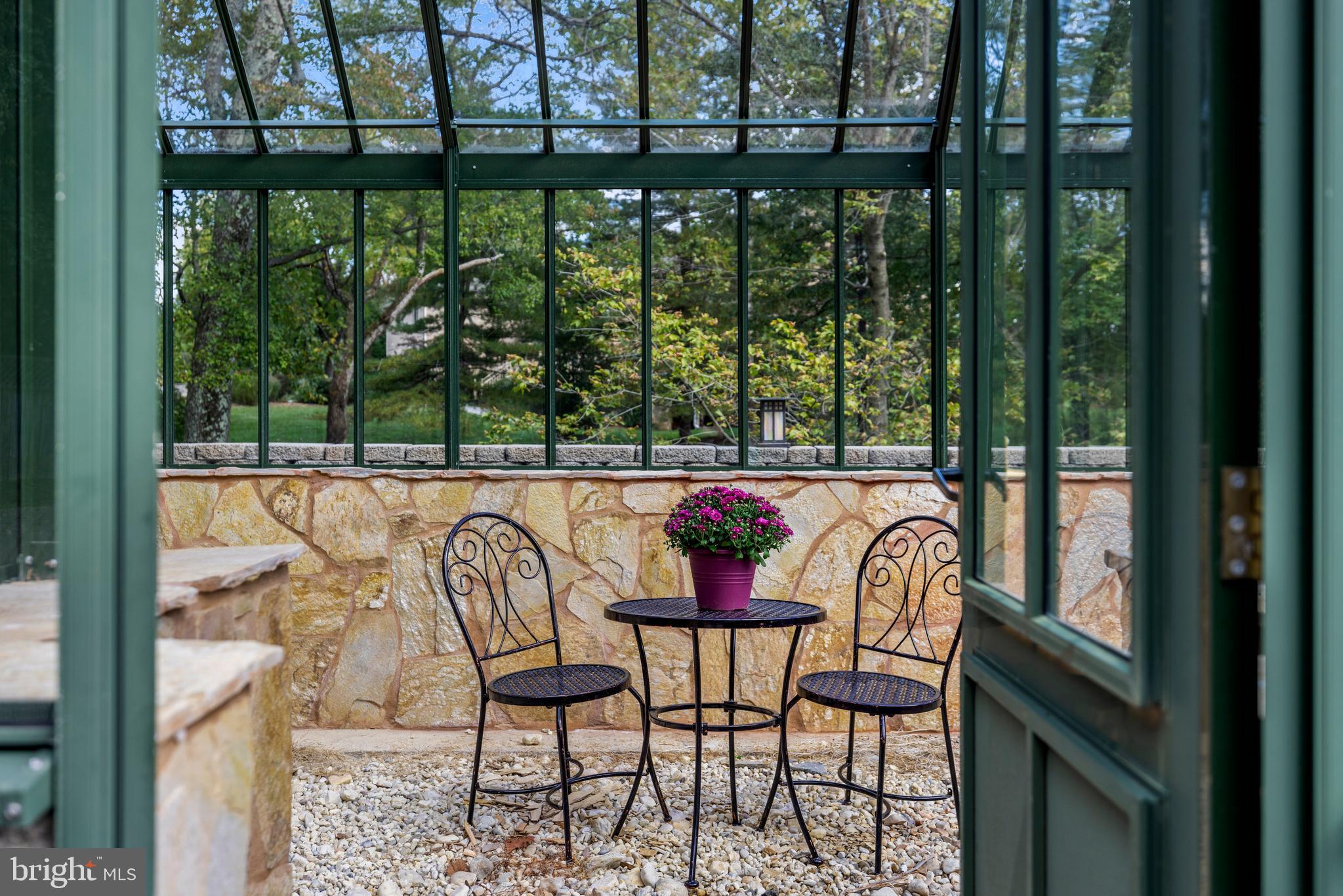 KENTSDALE ESTATES - Residential