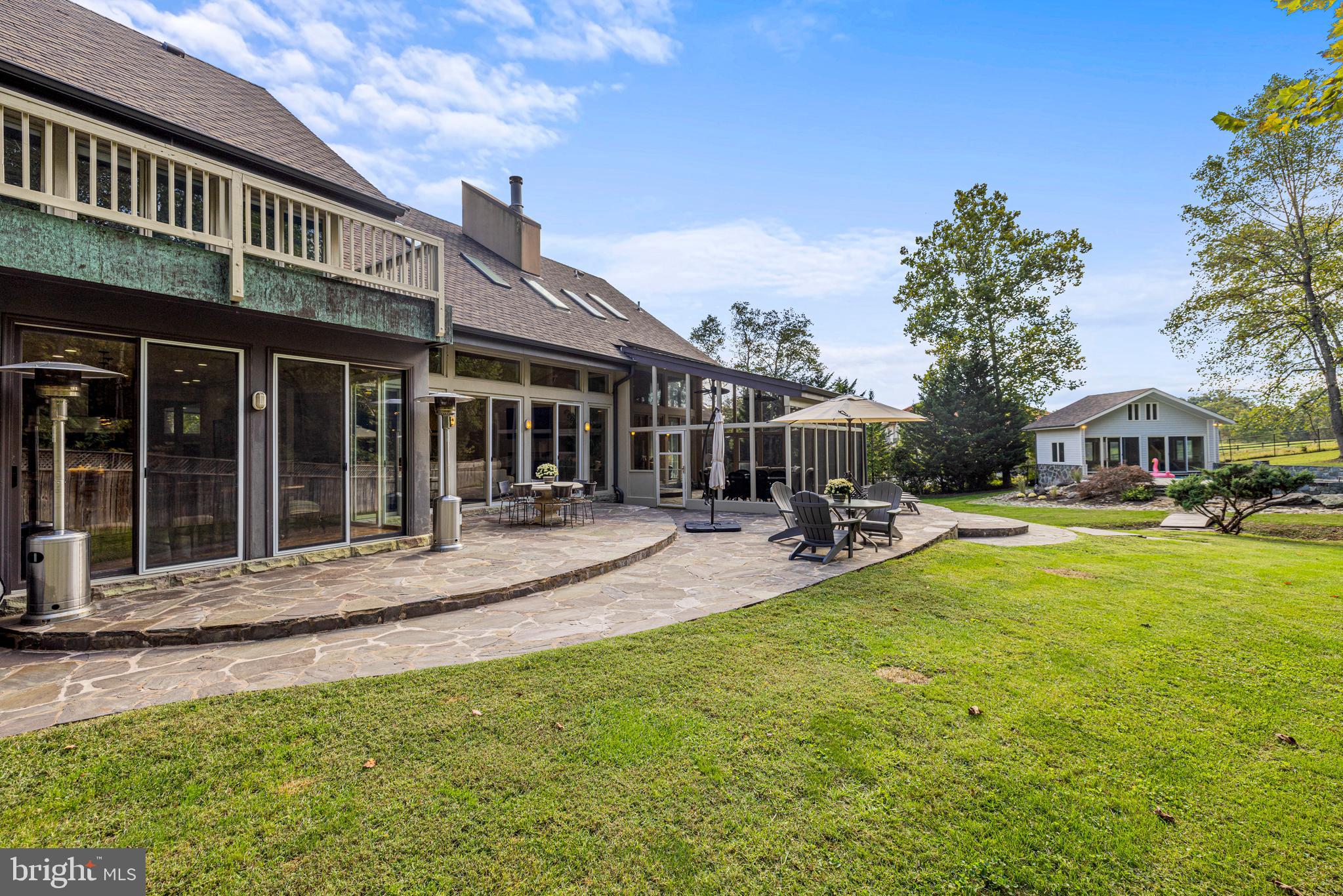 KENTSDALE ESTATES - Residential