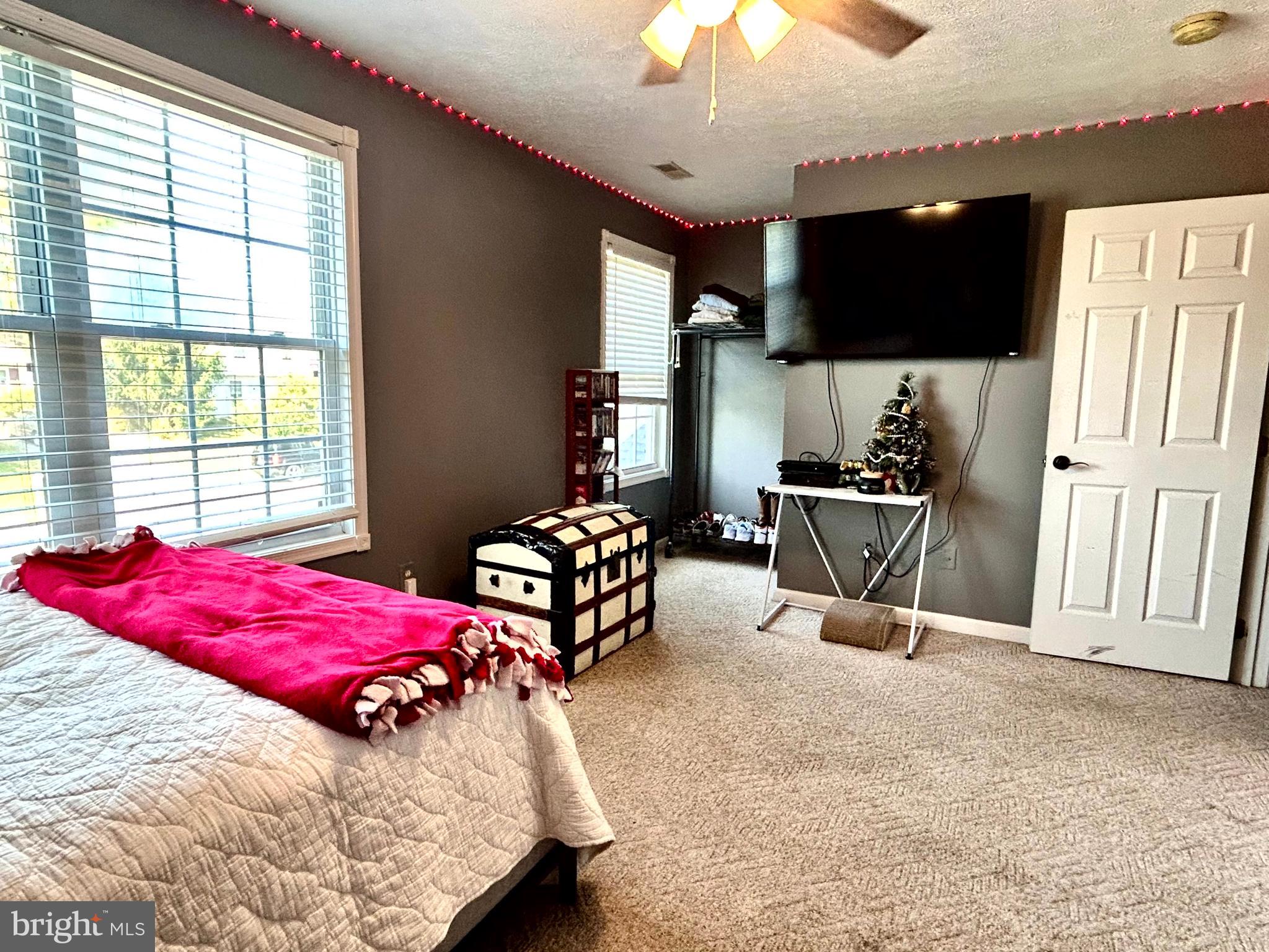 OPEQUON MEADOWS - Residential