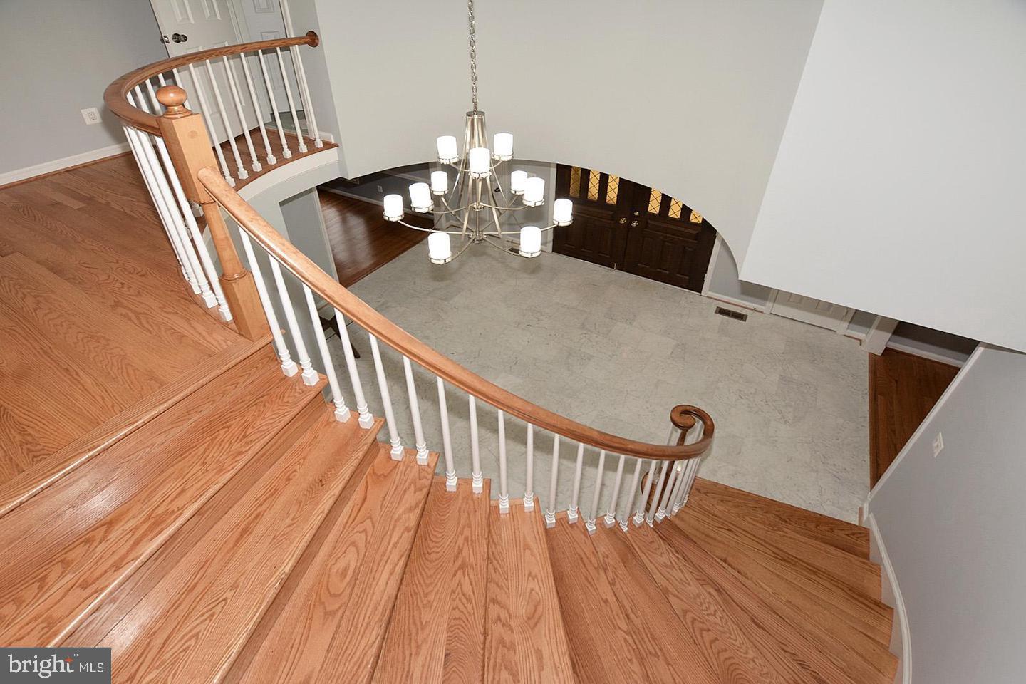 6286 DUNAWAY COURT