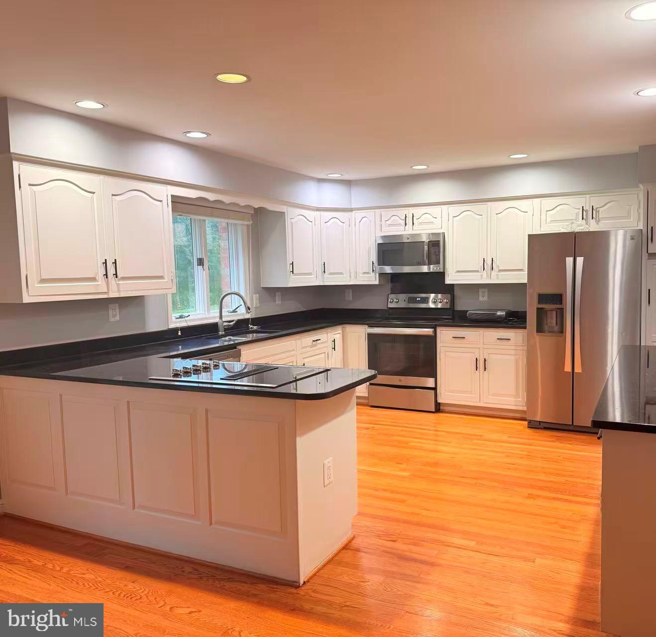 6286 DUNAWAY COURT