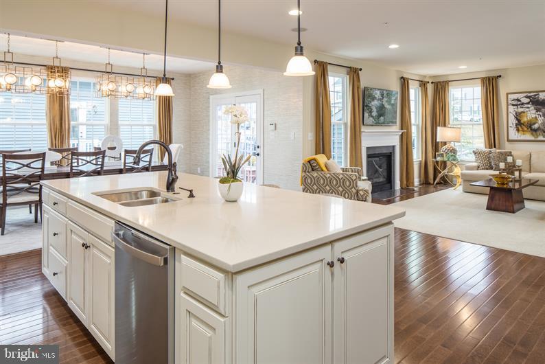 GREENLEIGH AT CROSSROADS - Residential