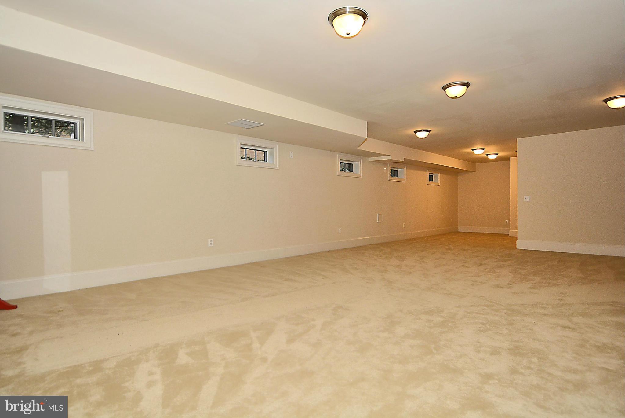 EVANS FARM - Residential