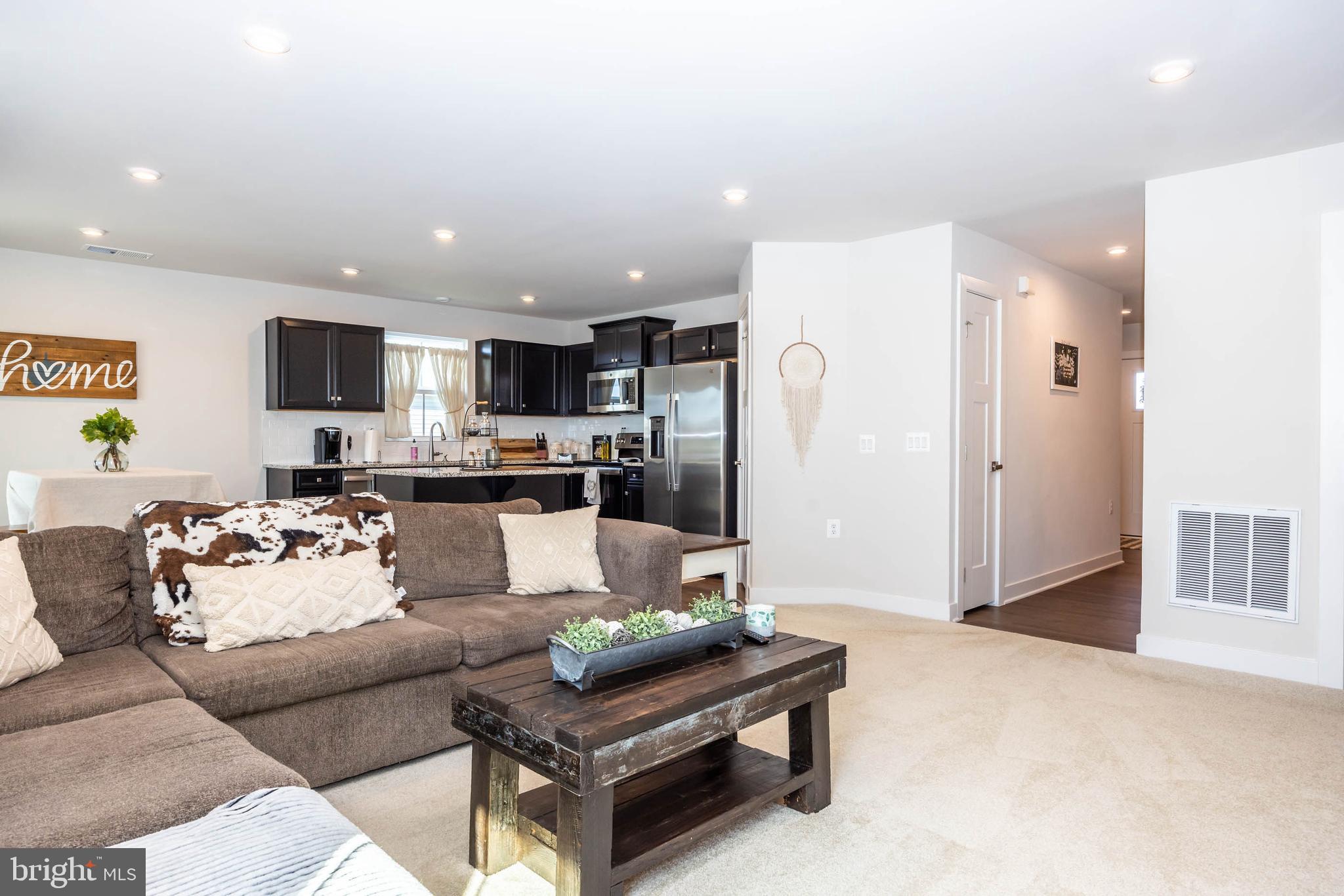 CARDINAL POINTE - Residential