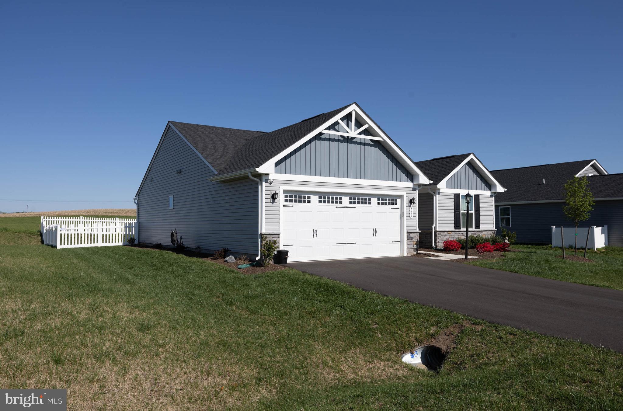 CARDINAL POINTE - Residential