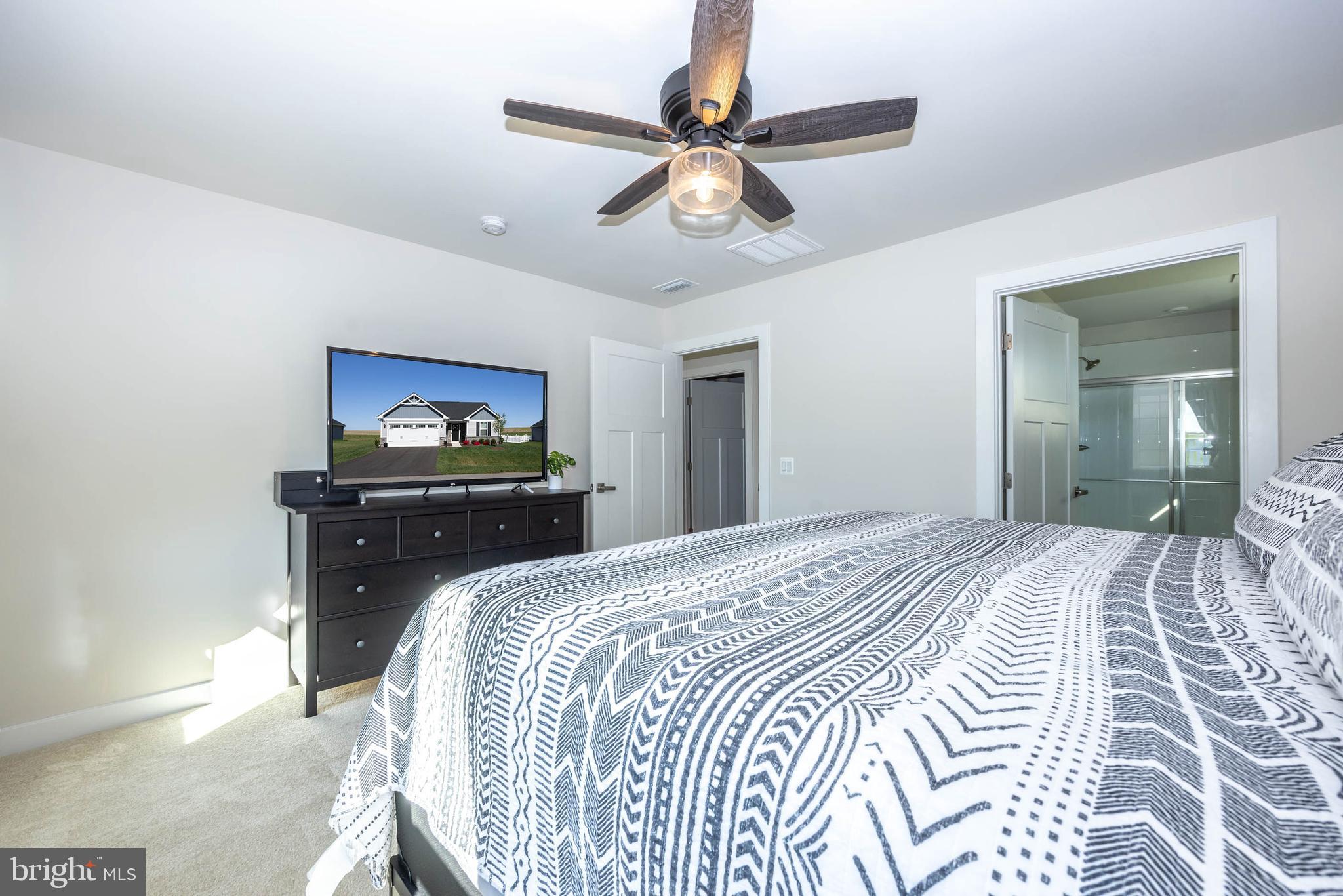 CARDINAL POINTE - Residential