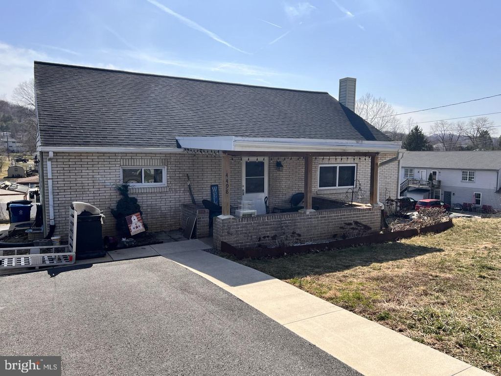 Photo of 4498 Chinchilla Avenue, MOUNT JOY, PA 17552 (MLS # PALA2065594)