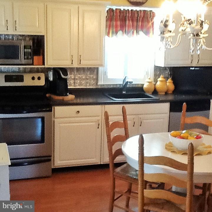 ANDOVER ESTATES - Residential