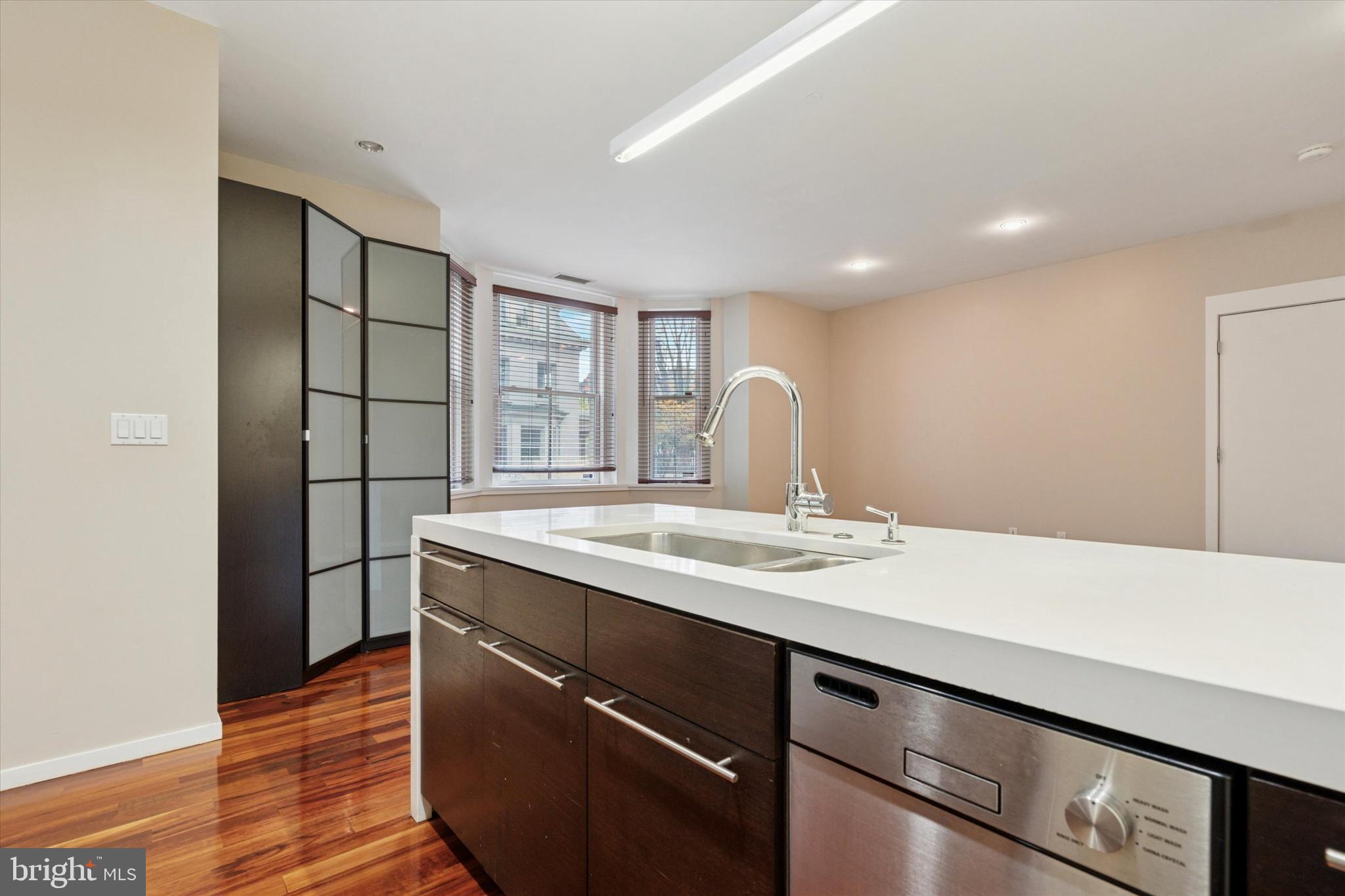 UNIVERSITY CITY - Residential