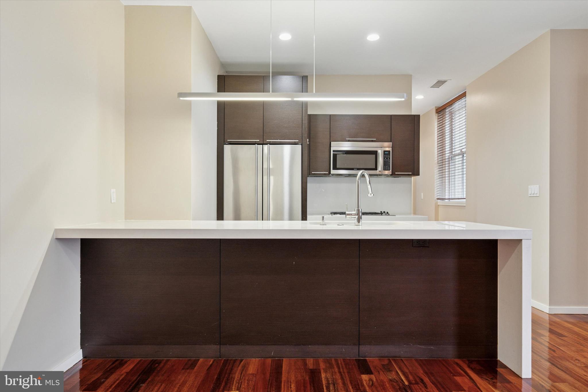 UNIVERSITY CITY - Residential