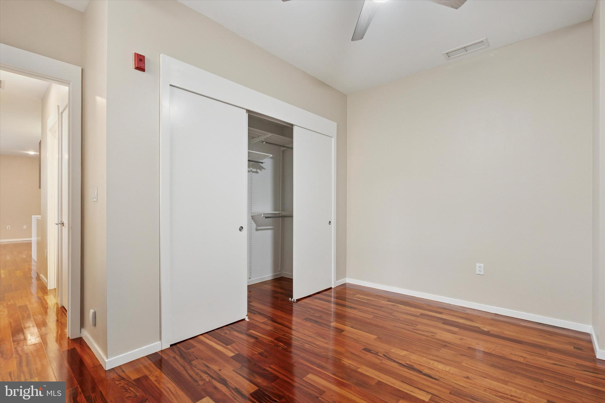 UNIVERSITY CITY - Residential