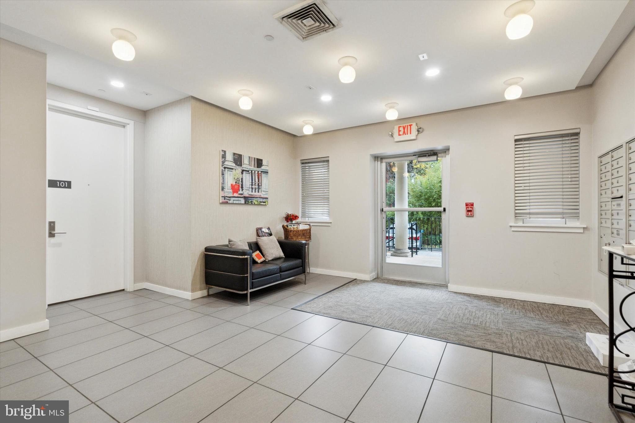 UNIVERSITY CITY - Residential