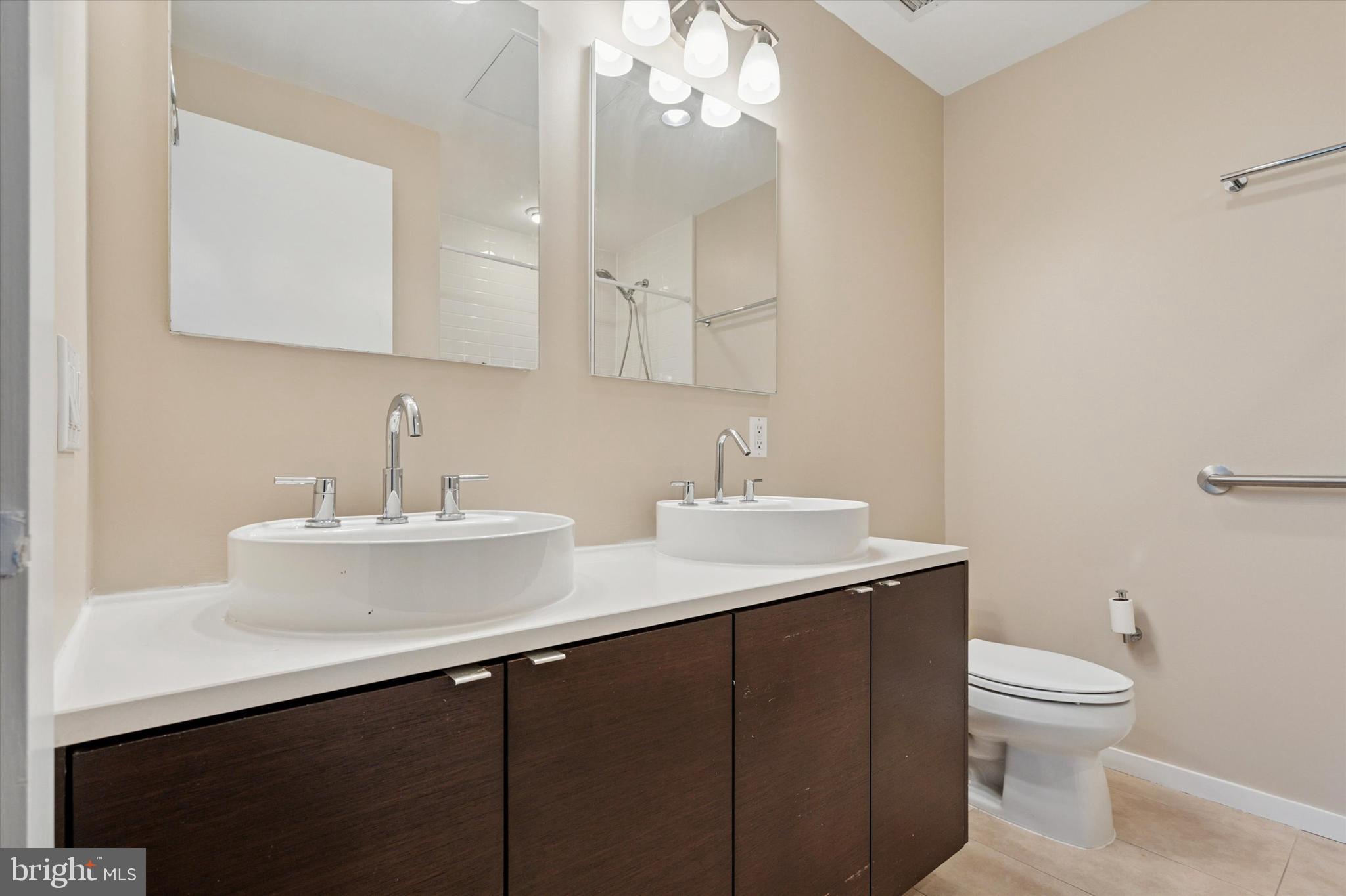 UNIVERSITY CITY - Residential