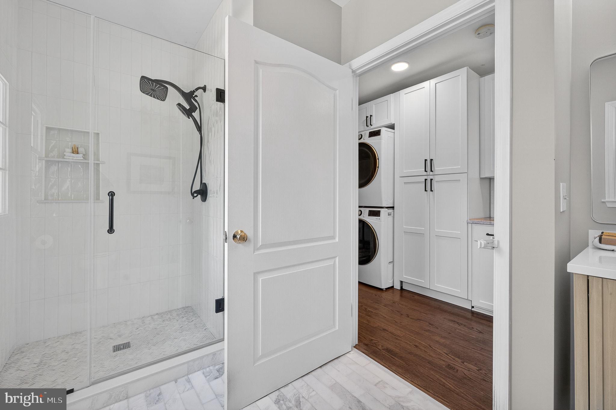 BELLE CHASE - Residential