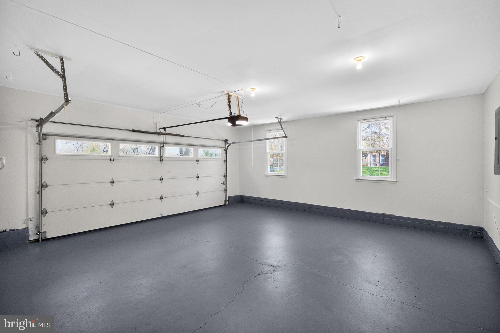 BELLE CHASE - Residential