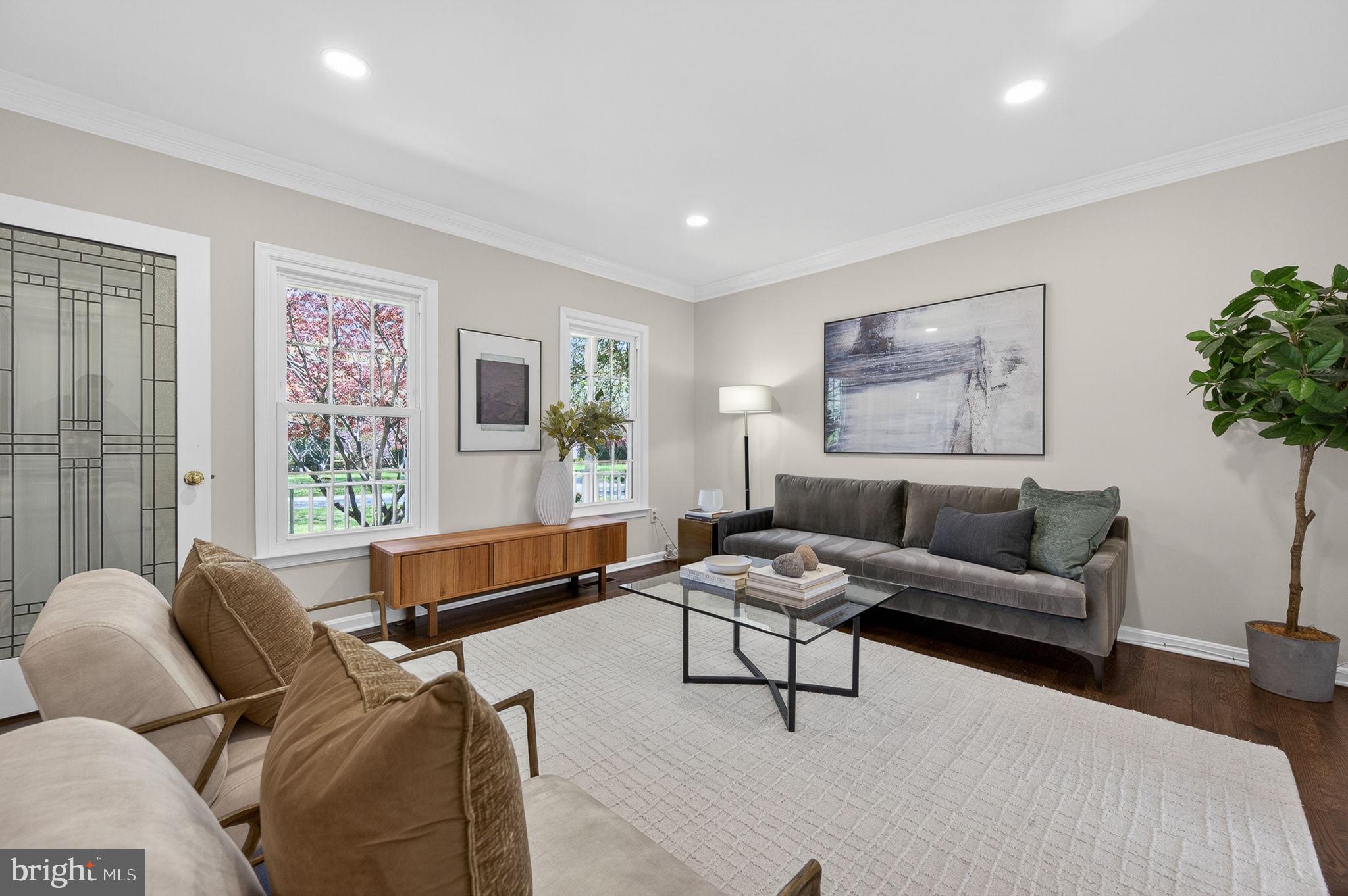 BELLE CHASE - Residential