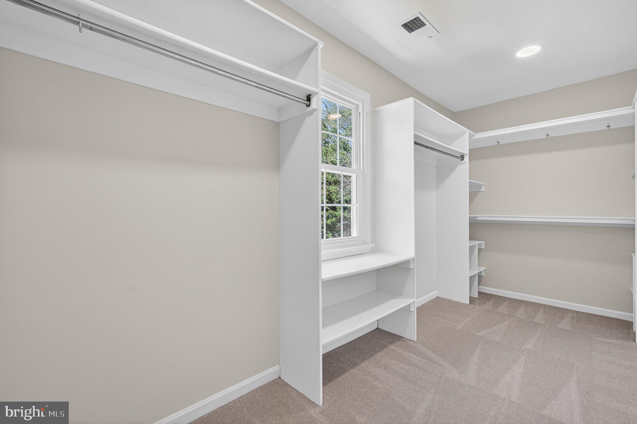 BELLE CHASE - Residential