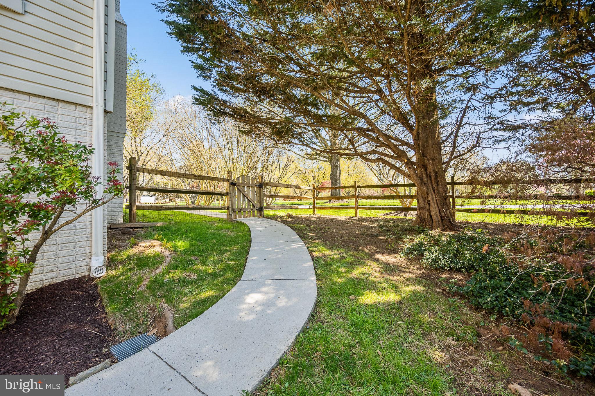 BELLE CHASE - Residential